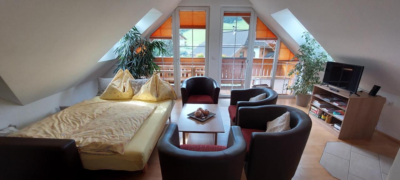 Penthouse Aineckblick Apartment Sankt Margarethen im Lungau Ngoại thất bức ảnh